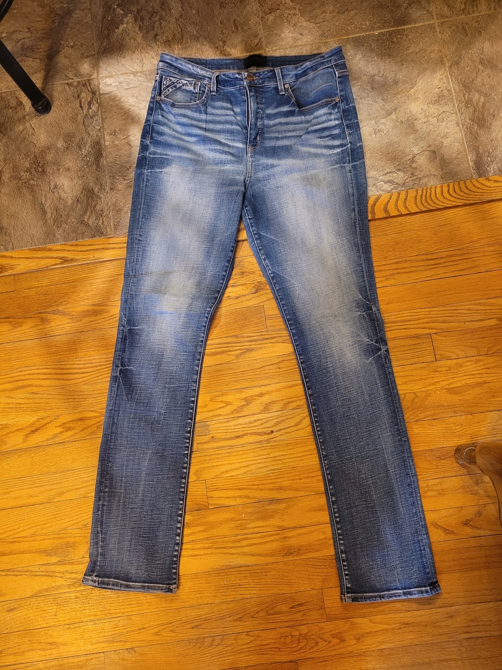 Buckle Women’s Distressed Blue Straight Leg Jeans